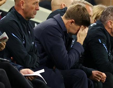 Trener Premier lige Steven Gerrard dobio je otkaz